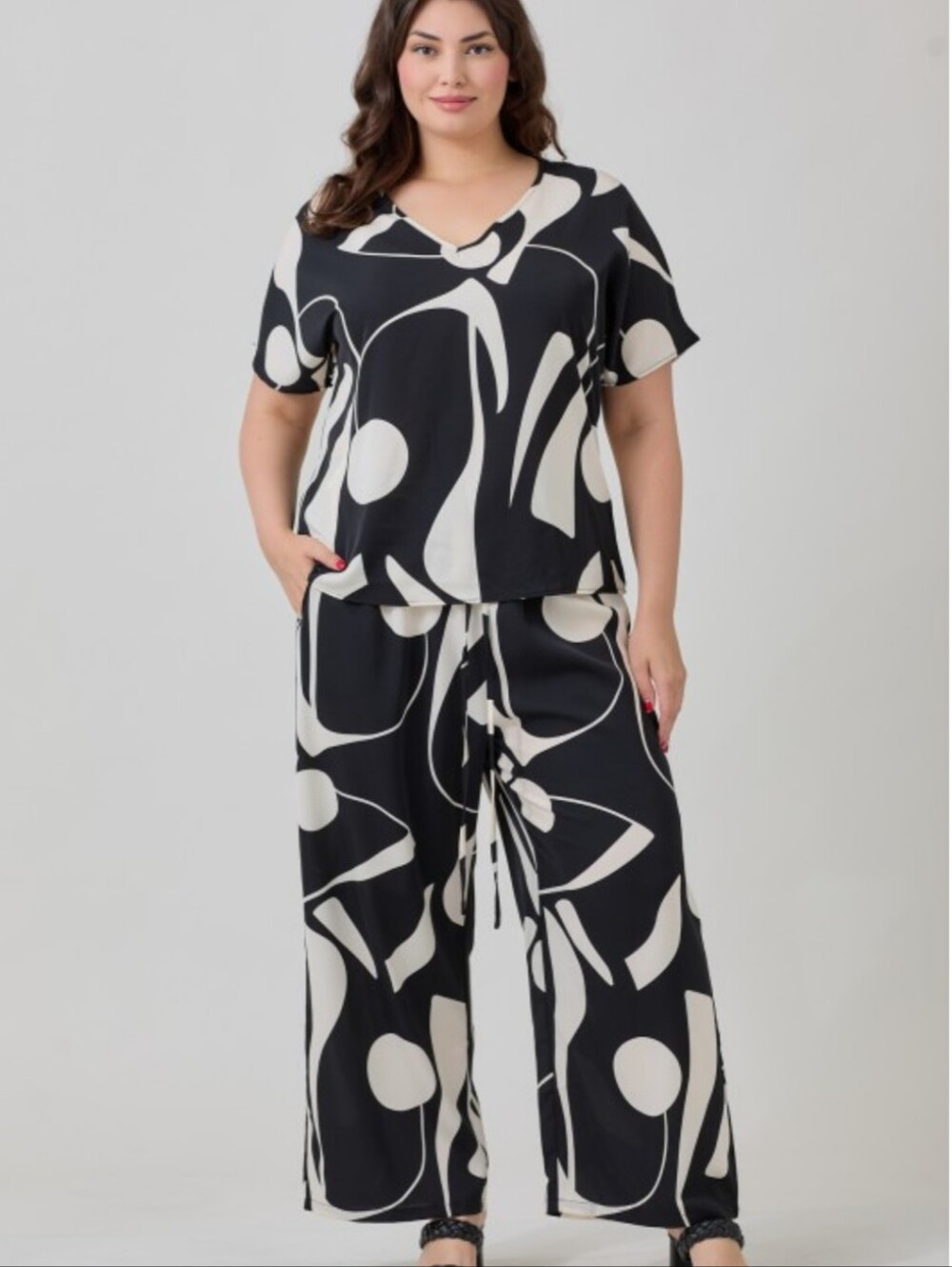 Plus Abstract Black & White Short Sleeve Wide Leg Pantsuit